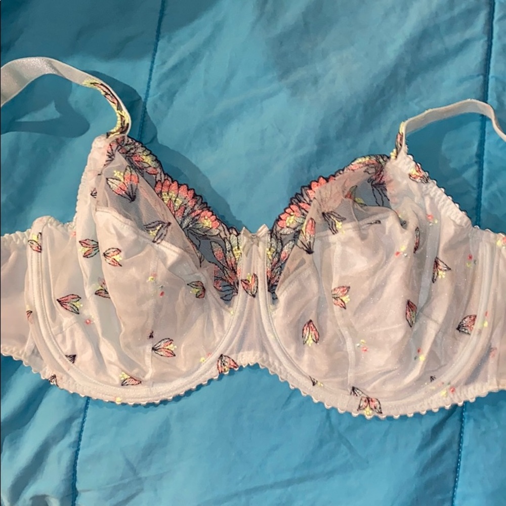 Bra - Picture 5 of 8